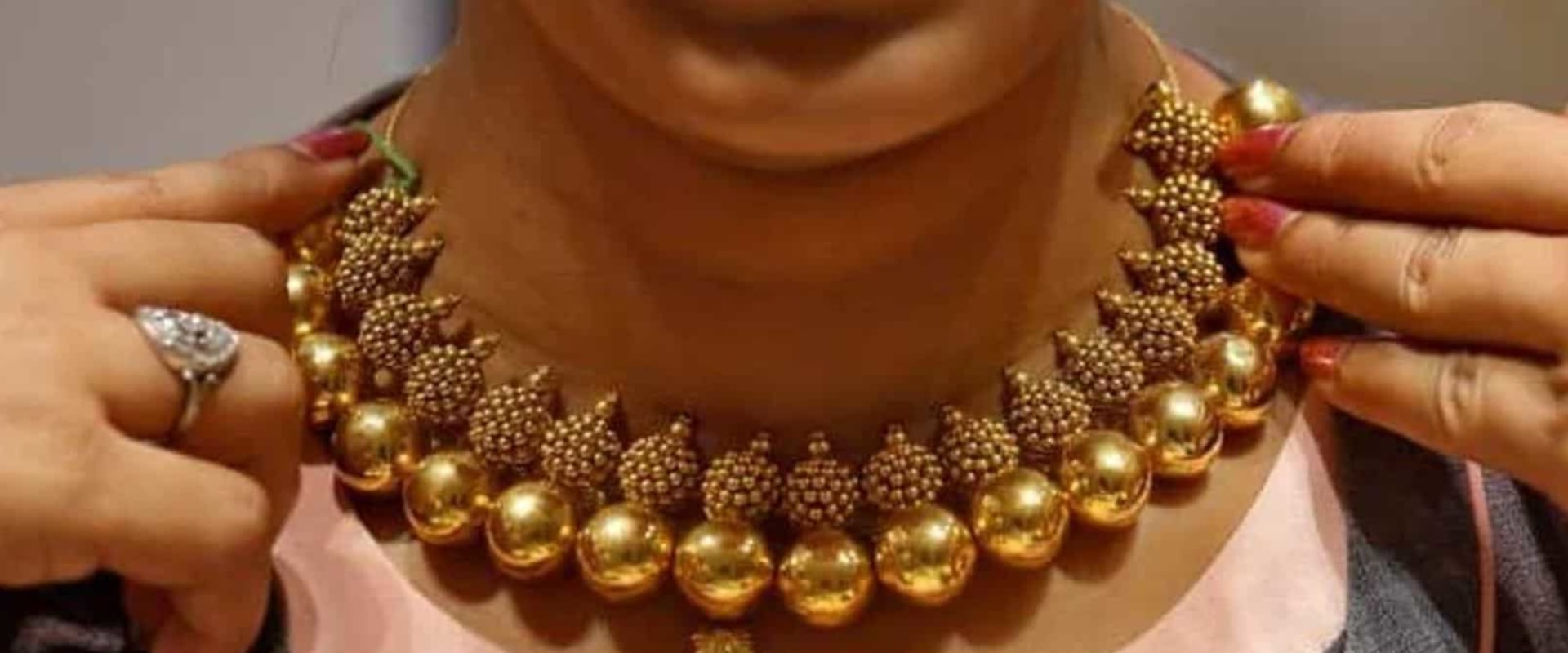 lowest gold price in world today